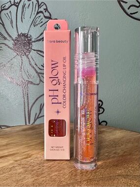 Kara Beauty pH Glow Lip Oil: Sheer Coral